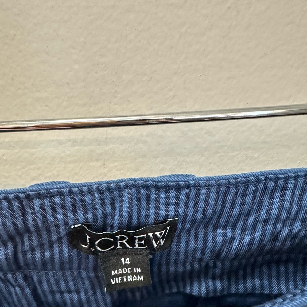 NWT! J.Crew women’s causal 4" blue heritage chino short. Women’s size 14 - Picture 3 of 6